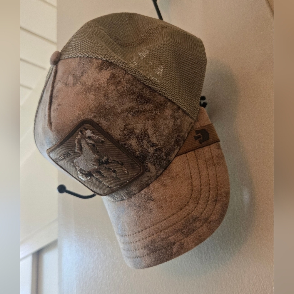 Goorin Bros Trucker Hat Storm Stallion Limited Edition Tan NWT - Picture 2 of 5